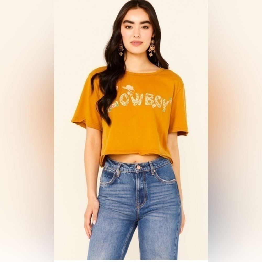 Miss Me Women’s Boxy Fit Cowboy Short Sleeve Cropped Mustard Graphic Shirt  S